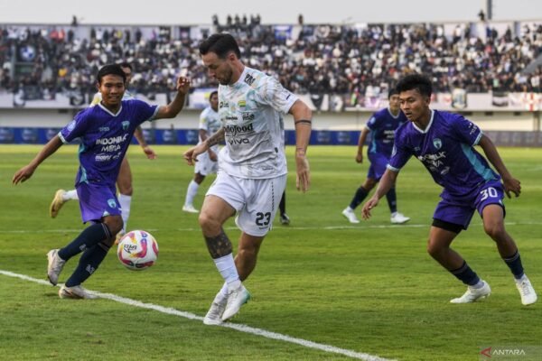 Mengapa Persita Tangerang Berhak Menang atas Persib, Menurut Lefundes