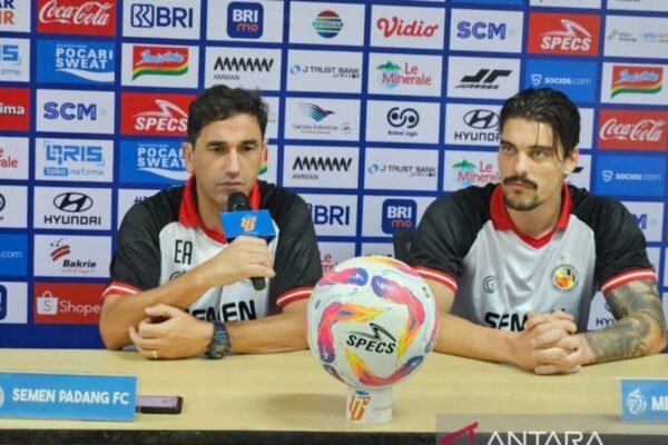 Pelatih Semen Padang Almeida Bertekad Mencuri Tiga Poin di Markas Persija