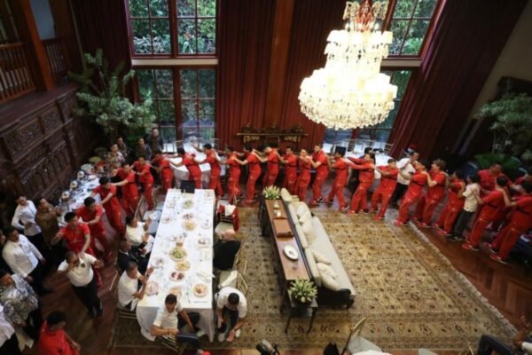 Jay Idzes Terpesona oleh Jamuan Makan Siang yang Diadakan oleh Presiden Prabowo