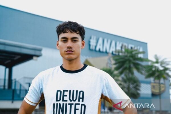 Rafael Struick Resmi Menjadi Pemain Dewa United