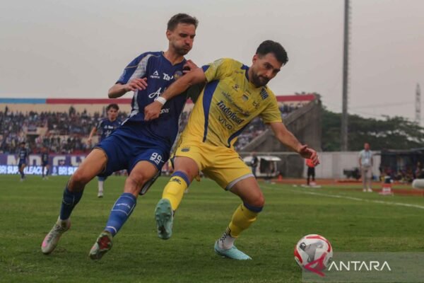Persib Tersandung: Dua Penalti Gagal, Imbang 1-1 Melawan PSIM